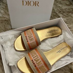 NEW Dior DWAY slides 52K Platinum